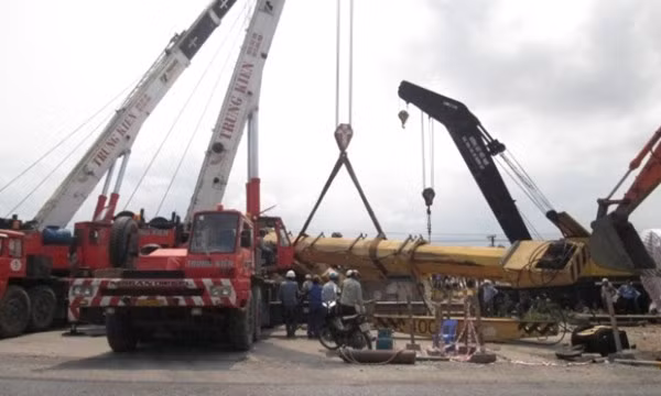 Cong an Quang Tri noi ve vu tau hoa dam xe tai-Hinh-2