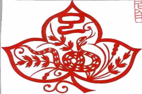 Người tuổi Tỵ: Trong tháng này bạn sẽ phạm Thiên La Địa Võng sát vì thế tình cảm không thuận lợi. Bạn nên giữ mối quan hệ thường xuyên với những người bạn thân thiết của người yêu, những người đó sẽ luôn giúp sức cho bạn. Ngoài ra hãy cố gắng thể hiện tốt bản thân thì sẽ có quý nhân phù trợ bạn sẽ vượt qua được khó khăn này. 