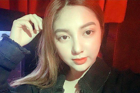 Thảo được xác định đã điều hành đường dây bán dâm nam. Cụ thể người bán dâm là T.H.D (SN 1990, trú tại Quế Võ, Bắc Ninh) - hiện đang là HLV thể hình cho một số câu lạc bộ thể hình nổi tiếng ở Hà Nội.