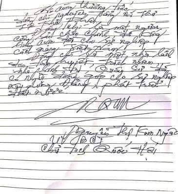 Xúc động ghi sổ tang, Chủ tịch Quốc hội Nguyễn Thị Kim Ngân viết: “Vô cùng thương tiếc đồng chí nguyên Tổng Bí thư Lê Khả Phiêu. Đồng chí là một người cộng sản chân chính đã cống hiến cả đời cho đất nước. Đồng chí là một tướng lĩnh quân đội, một nhà lãnh đạo đã có cả một đời phấn đấu cho sự nghiệp cách mạng của đất nước, dân tộc…”.