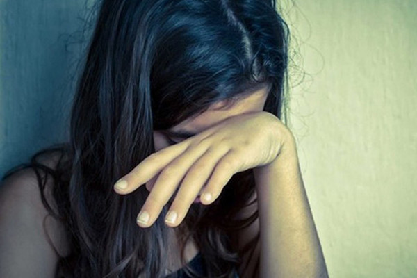  Dụ dỗ bé gái 11 tuổi làm "chuyện người lớn": Ngày 23/7, Công an TP Cần Thơ, đã khởi tố bị can, bắt tạm giam đối với Nguyễn Quốc Thái (SN 2004, ngụ huyện Phong Điền), điều tra về hành vi hiếp dâm người dưới 16 tuổi.