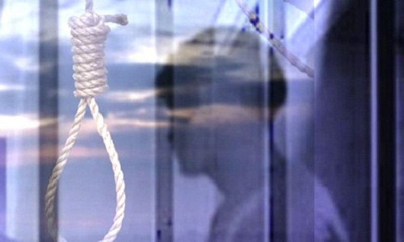 Doi tuong van chuyen 55 banh heroin tu tu trong trai tam giam