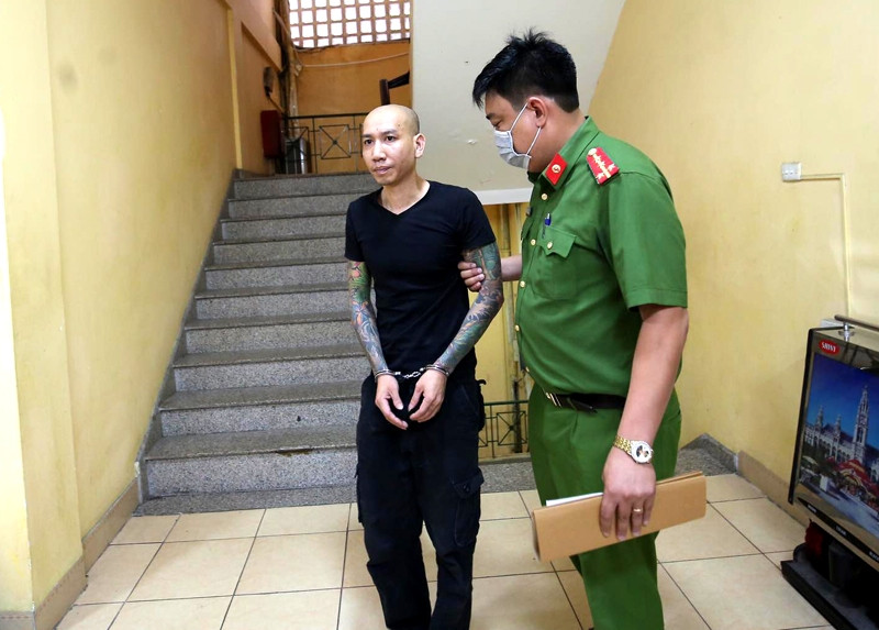 Khi vợ chồng tôi ăn giỗ xong rồi quay về nhà có nhắn tin cho Đào Chi Lê "anh chị về nhà rồi mời em đến nhà anh nói chuyện", Đào Chi Lê có nhắn lại rằng giờ không còn ở đó nữa, thích nói chuyện thì sang Đông Anh. 