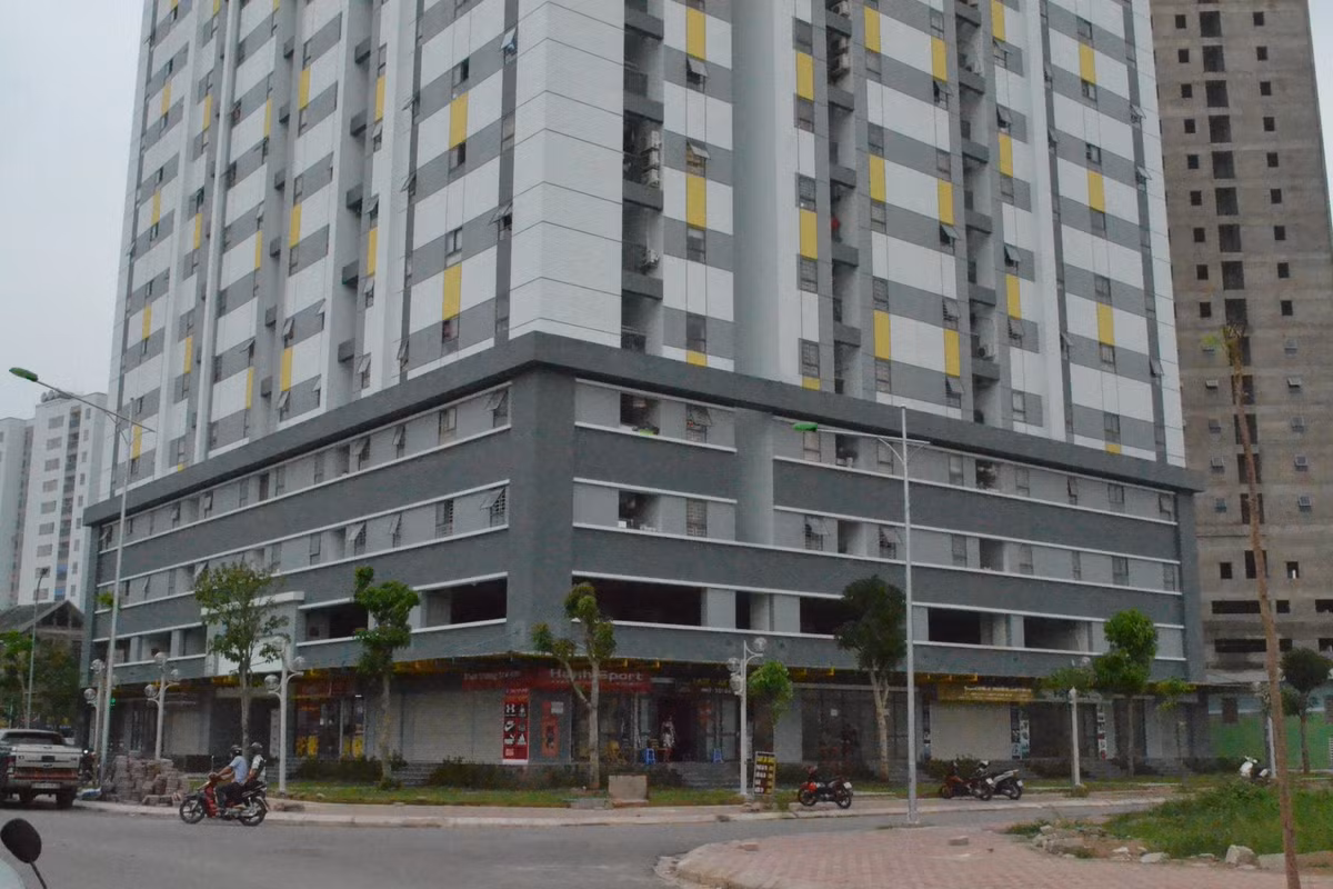 Trao đổi với báo chí, ông Lục Minh Hoàn xác nhận thông tin trên và cho biết, đây hoàn toàn là nguyện vọng cá nhân của ông Lục Minh Kim. Về quy trình tiếp nhận hồ sơ và xét duyệt hồ sơ cho ông Lục Minh Kim mua nhà ở xã hội tại dự án Rice City, ông Lục Minh Hoàn khẳng định "hoàn toàn đúng quy trình".