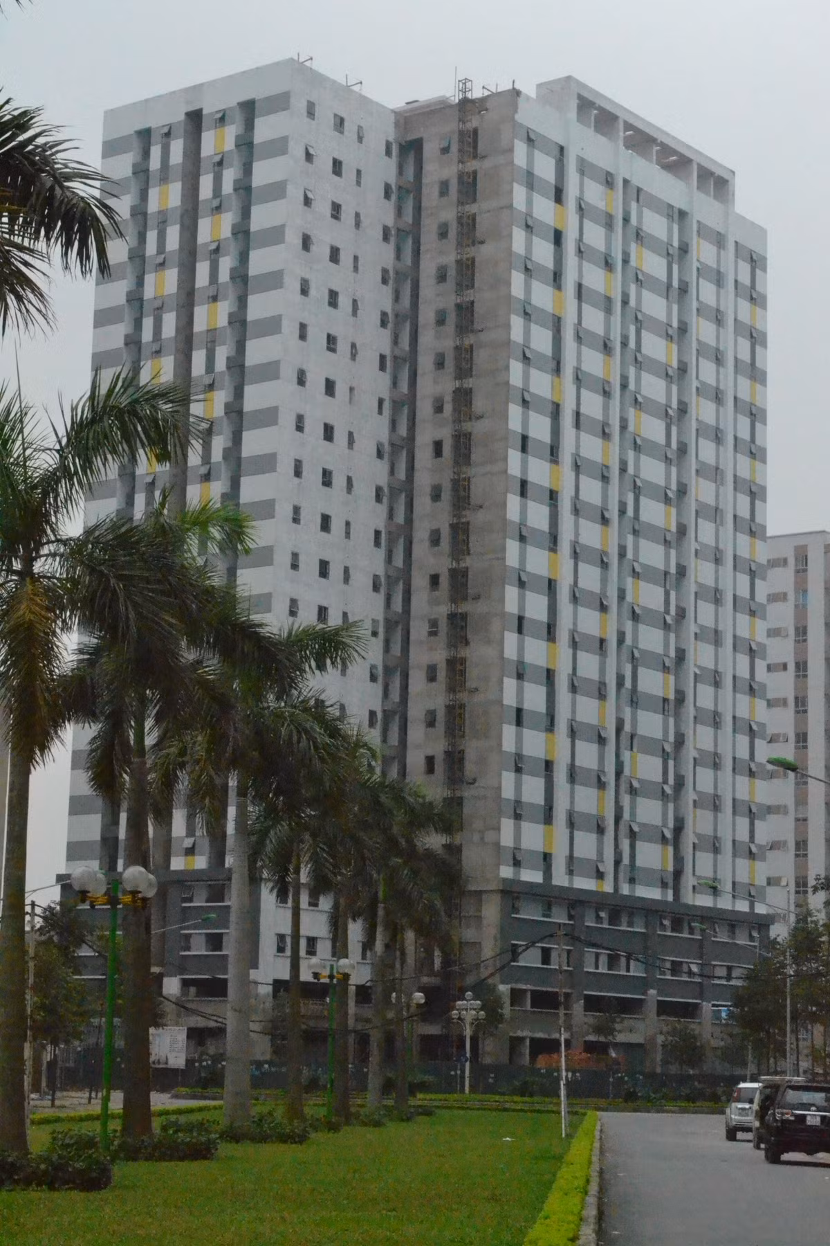 Toàn cảnh tòa Bắc thi công xong phần thô.