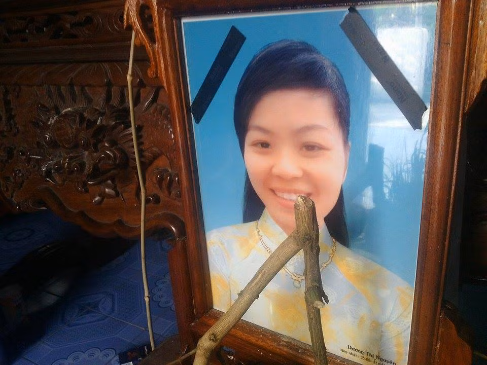 Hai Phong: Uan khuc co gai mang thai 8 thang chet duoi song-Hinh-2