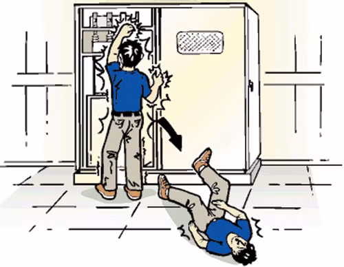 Ba nguoi trong gia dinh bi dien giat chet o Bac Ninh