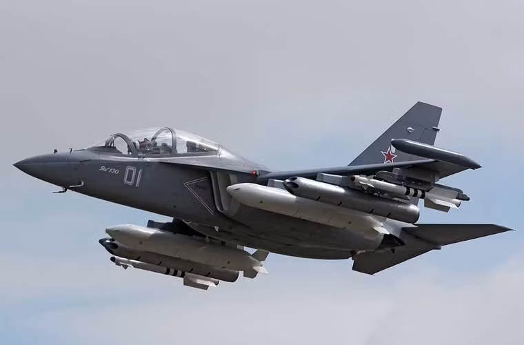 Để đào tạo phi công, hiện Không quân Việt Nam chủ yếu sử dụng các máy bay huấn luyện đời cũ L-39C do CH Séc sản xuất. Nhưng trong thời gian tới, Việt Nam sẽ tiếp nhận 12 máy bay huấn luyện phản lực đa năng Yak-130 sau khi ký hợp đồng với Nga hồi cuối năm 2019. Trở lại quá khứ, tại triển lãm IDEX 2015 Phó Giám đốc Cục thiết kế chế tạo máy KBP Yuri Savenkov đã đưa ra tiết lộ "…Máy bay huấn luyện phản lực đa năng Yak-130 do Nga chế tạo cũng dành được khá nhiều sự quan tâm từ thị trường các nước Châu Mỹ Latinh và khu vực Đông Nam Á với các khách hàng tiềm năng như Mông Cổ hay Việt Nam", và cho đến nay việc Việt Nam sở hữu loại máy bay này đã trở thành hiện thực.