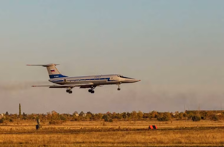 Ngoài Tu-160 và Tu-95MS, tại căn cứ Engel’s, Nga còn duy trì một số máy bay huấn luyện phi công ném bom Tu-134UBL.