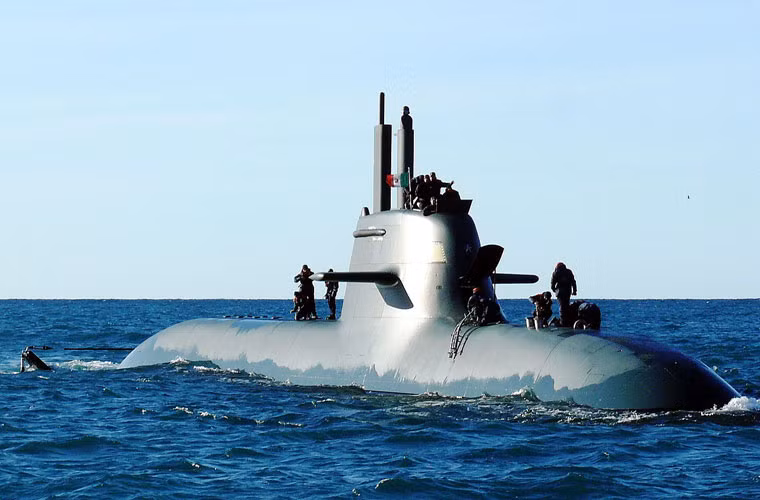 Trong cuộc chiến trên đại dương, người Nga có tàu ngầm Kilo 636 thì các nước NATO trang bị cho mình các tàu ngầm Type 212 do hãng Howaldtswerke-Deutsche Werft GmbH (Đức) và Fincantieri SpA hợp tác sản xuất. Hiện tại, loại tàu này chủ yếu trang bị cho Đức và Italy, nhưng tiềm năng xuất khẩu cho các nước NATO khác là rất lớn.