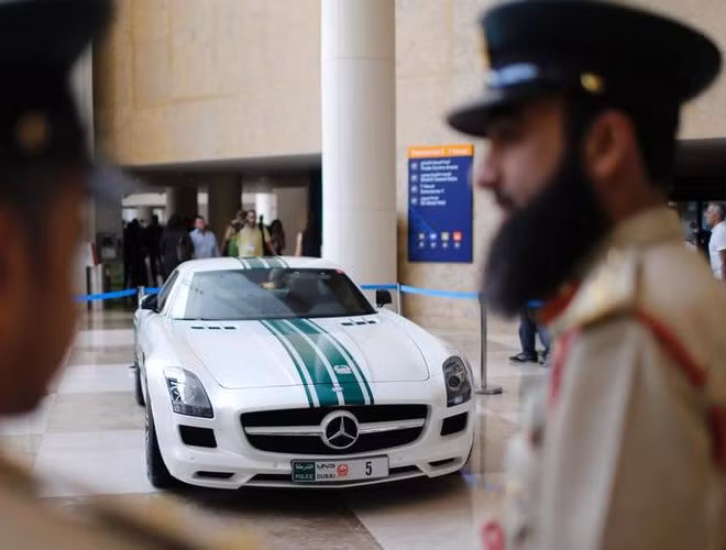 Nơi mà lực lượng cảnh sát trang bị những siêu xe để tuần tra.