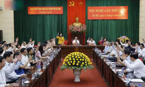 Bi thu Ha Noi: Can giai phap thoat nuoc lau dai cho Thu do