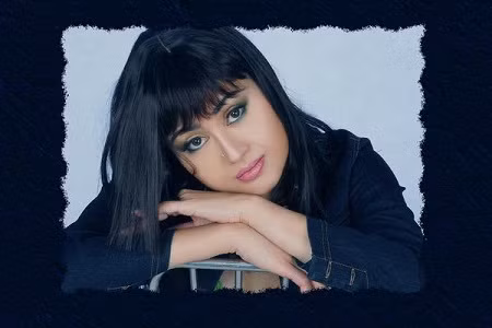 Tuy nhiên, điều đau khổ nhất với mỹ nhân một thời Thẩm Thúy Hằng không phải là dung nhan bị phá hủy mà là con gái nhất định từ chối nhận mẹ. Sau khi tìm được con gái, Nguyễn Thụy Thi Hằng đã dứt khoát chối bỏ tất cả những gì liên quan đến bà Thúy Hằng. Ảnh: Phununews.