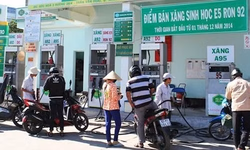 “Khai tu” xang A92: Chat vat lo xang sinh hoc thay the