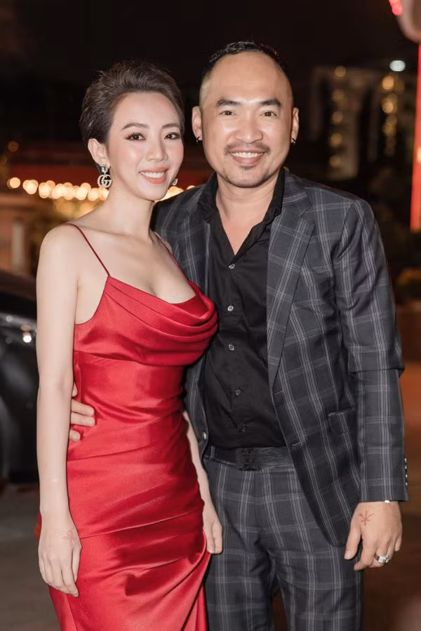 Trung tuần tháng 1, “Chị Mười Ba: 3 ngày sinh tử” cán mốc 100 tỷ doanh thu. Tính đến nay, Thu Trang là nữ diễn viên có nhiều phim trăm tỷ nhất điện ảnh Việt, danh xưng “mỹ nhân hài trăm tỷ” cũng bắt đầu từ đây.