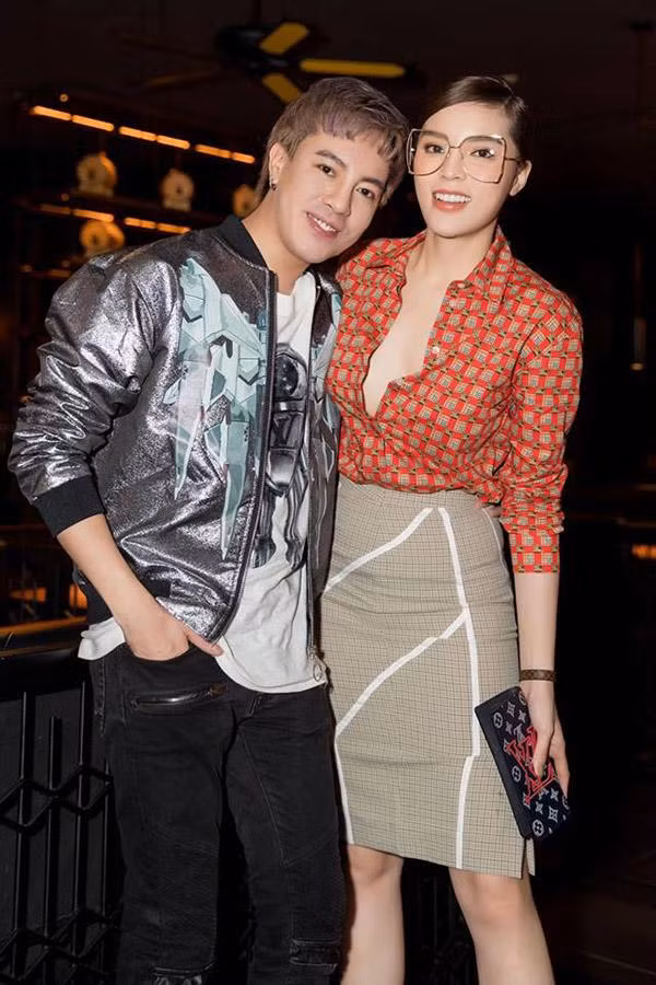 Qua 12 tập phát sóng, sự giải dị, nỗ lực hết mình khi tham gia quân ngũ khiến cô nàng ghi điểm trong mắt người xem truyền hình.