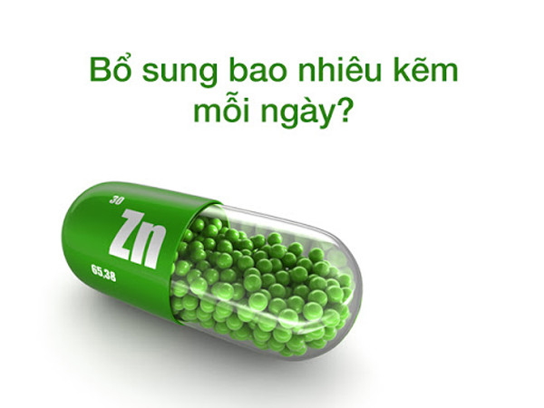 Liều khuyến cáo của kẽm là 8mg/ngày cho nữ và 11mg/ ngày cho nam. Việc sử dụng quá liều có thể khiến người dùng có thể đối diện với sự khó chịu, buồn nôn, thậm chí khiến bệnh càng trở nên tồi tệ hơn.