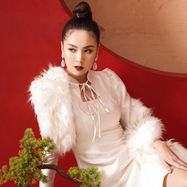 Luôn xuất hiện với hình ảnh chỉn chu, xinh đẹp cùng phong thái dẫn chương trình tự tin trên đài VTV, cô gái thời tiết – BTV Mai Ngọc khiến nhiều người yêu mến.