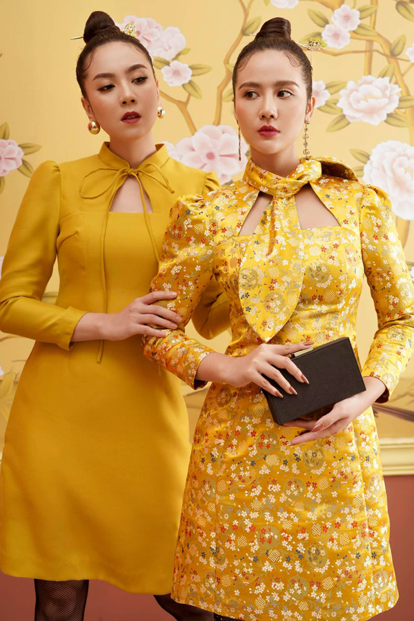 Không giống mẫu áo được rao bán đại trà trên thị trường, áo dài cách tân do chính Mai Ngọc thiết kế giữ form đặc trưng của tà áo truyền thống.