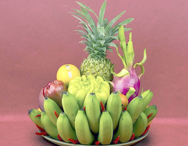 Chuối thường được chọn nhiều nhất trong mâm ngũ quả. Vậy nhưng, không phải cứ lựa nải thật to là được. Việc chọn chuối thờ Tết cần tránh những điều tối kỵ, khiến cho năm mới nhiều may mắn và tài lộc.