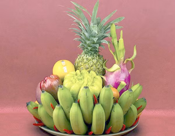 Chuối thường được chọn nhiều nhất trong mâm ngũ quả. Vậy nhưng, không phải cứ lựa nải thật to là được. Việc chọn chuối thờ Tết cần tránh những điều tối kỵ, khiến cho năm mới nhiều may mắn và tài lộc.