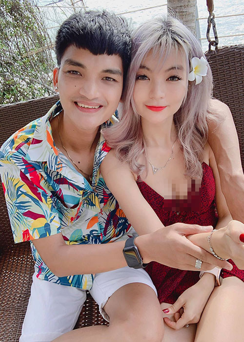 Khi gắn bó với Thảo Vy, Mạc Văn Khoa chưa có gì trong tay. Nam diễn viên cho biết, anh từng trải qua những ngày đi hẹn hò cũng phải mượn xe của người nhà, xe hết xăng nhưng không có một đồng trong người.