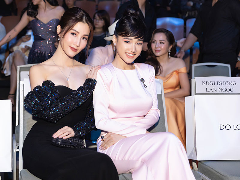 Nhã Phương và Diễm My quen biết nhau từ lâu nhưng ít có dịp hợp tác. Ảnh: VOV