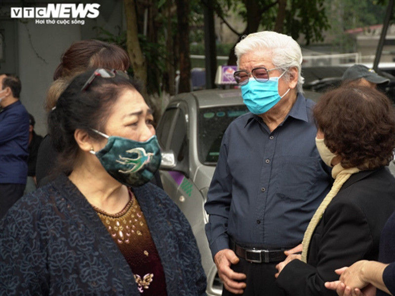 Lễ truy điệu và đưa tang nghệ sĩ Trần Hạnh sẽ diễn ra vào lúc 10h45. Linh cữu được hỏa táng tại Đài Hóa thân Hoàn vũ Văn Điển. Ảnh: VTC