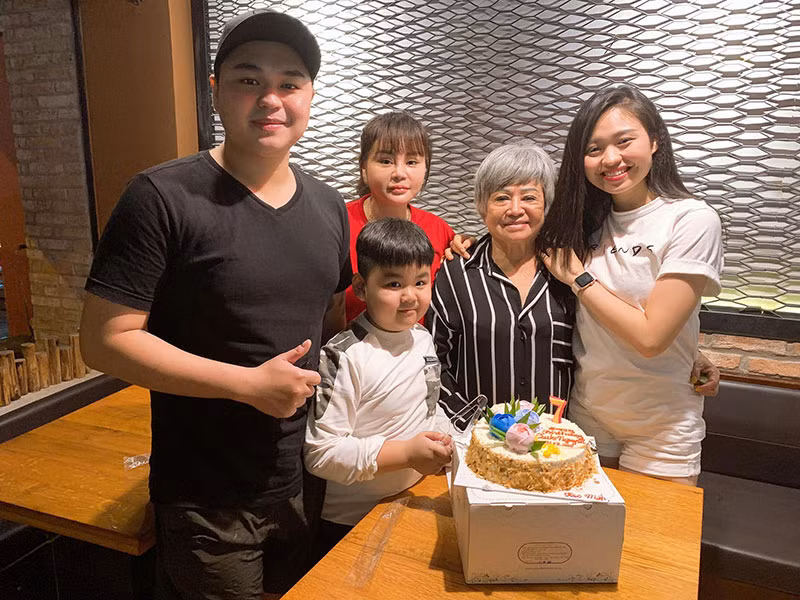 Lê Giang hiện tại vẫn làm mẹ đơn thân. Cô trải lòng trên Vietnamnet, bản thân mặc cảm vì hoàn cảnh không như nhiều người bình thường, phần khác vì gánh nặng con cái.