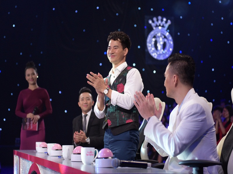 Theo Xuân Bắc, Trấn Thành không thể tránh khỏi sai sót, nhất là làm việc với cường độ cao. Anh cho rằng lỗi không chỉ ở người nghệ sĩ mà còn ở khâu biên tập, kiểm duyệt. Ảnh: Đẹp