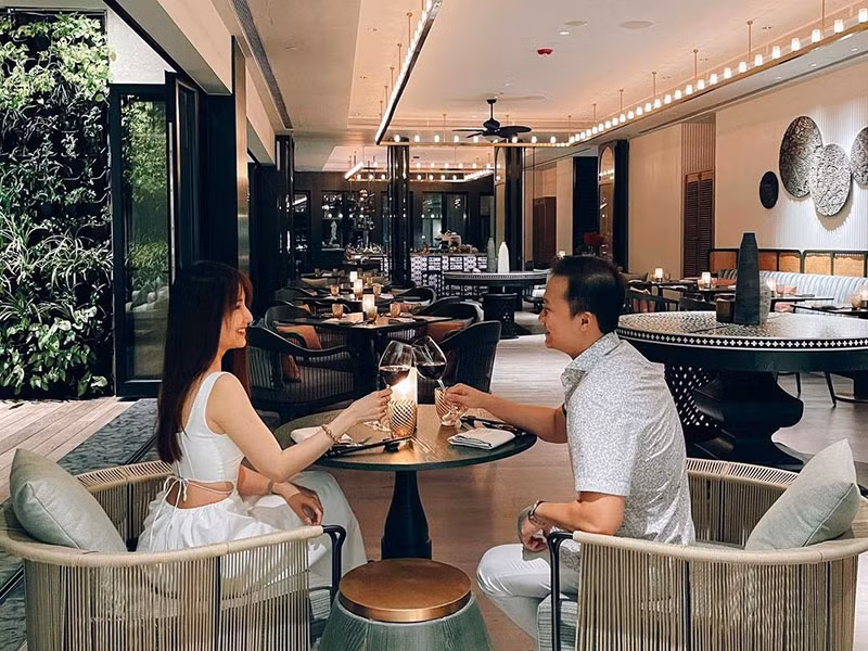 Do có một số dự án phim trong năm nay nên nếu có kết hôn, nữ diễn viên cho rằng phải đến năm 2022 mới lập gia đình.