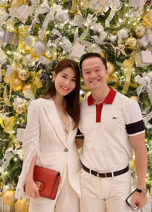 Bạn trai Diễm My từng học tại Đại học Công nghệ Swinburne ở Melbourne, bang Victoria, Australia và Đại học RMIT. Tại Australia, anh là một doanh nhân trong lĩnh vực xây dựng. Khi về Việt Nam làm việc, Vinh Nguyễn sở hữu công ty chuyên sản xuất cà phê hòa tan.