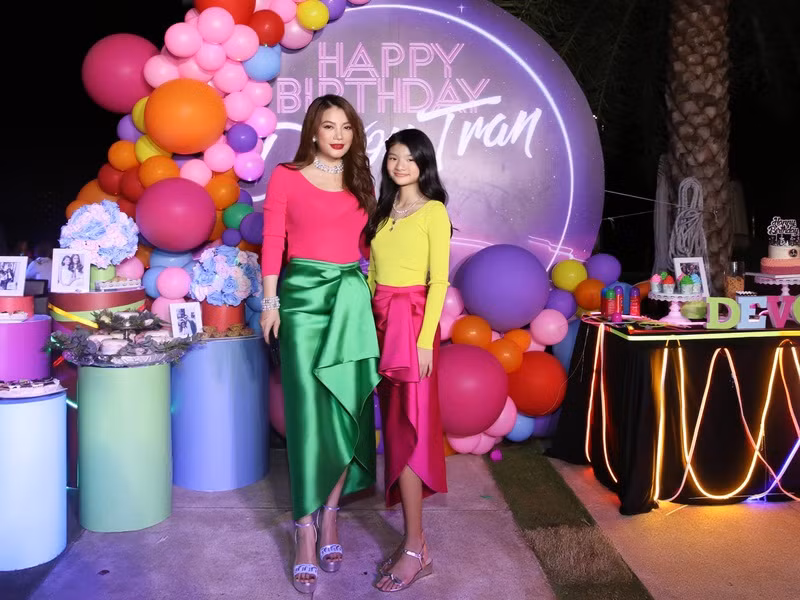 Trương Ngọc Ánh tiết lộ, ái nữ không thích đầm hồng công chúa mà tạo cho mình phong cách riêng.