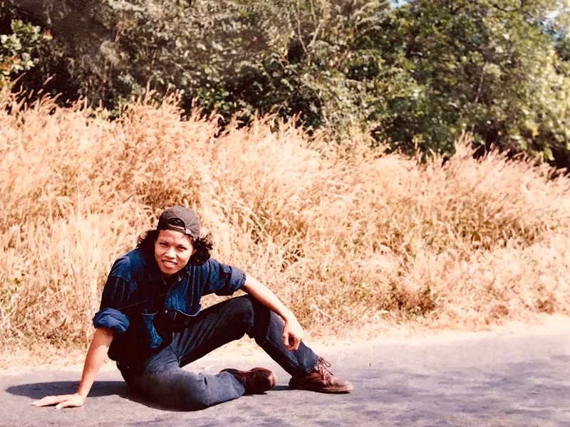 Trước khi làm đạo diễn, Vũ Ngọc Đãng học cùng lớp với Việt Hương tại Trường Cao đẳng Sân khấu - Điện ảnh TP.HCM. Nữ danh hài tiết lộ, do không có khả năng diễn xuất, Vũ Ngọc Đãng bị thầy giáo - nghệ sĩ Công Ninh nhắc nhở.