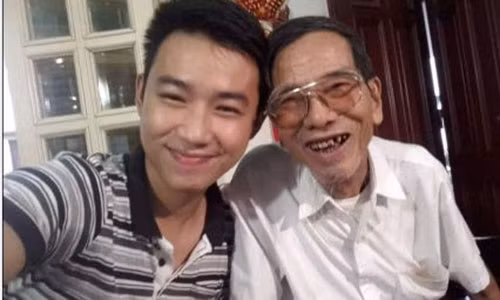 Van Dung, Chieu Xuan tiec thuong NSND Tran Hanh-Hinh-3