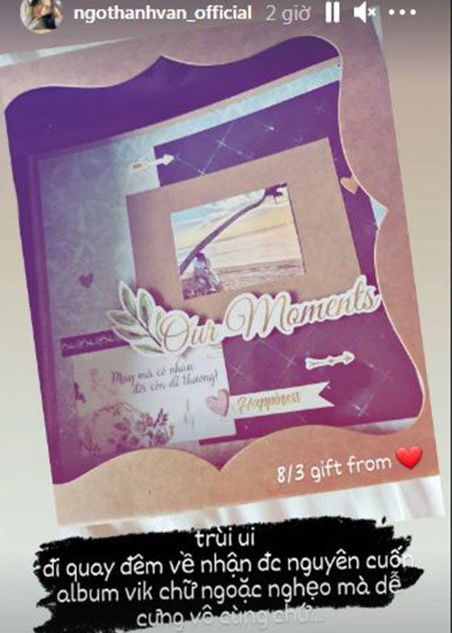 Nhiều người cho rằng người tặng Ngô Thanh Vân cuốn album là CEO Huy Trần bởi cả hai gần đây dính như sam.