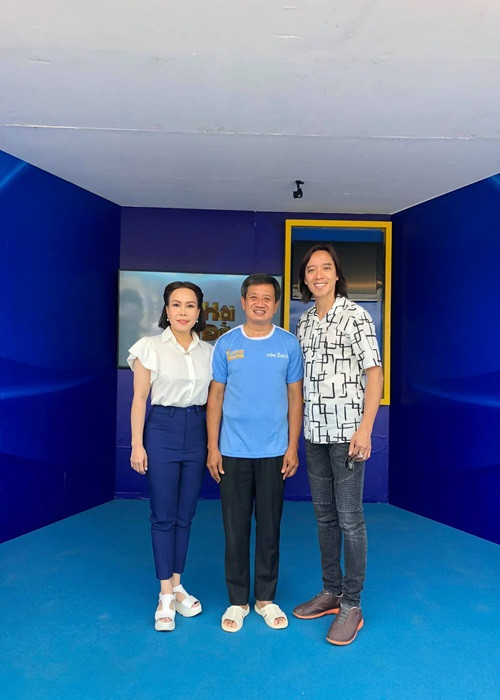 Viet Huong kiem tien the nao... chuan dai gia ngam Vbiz?