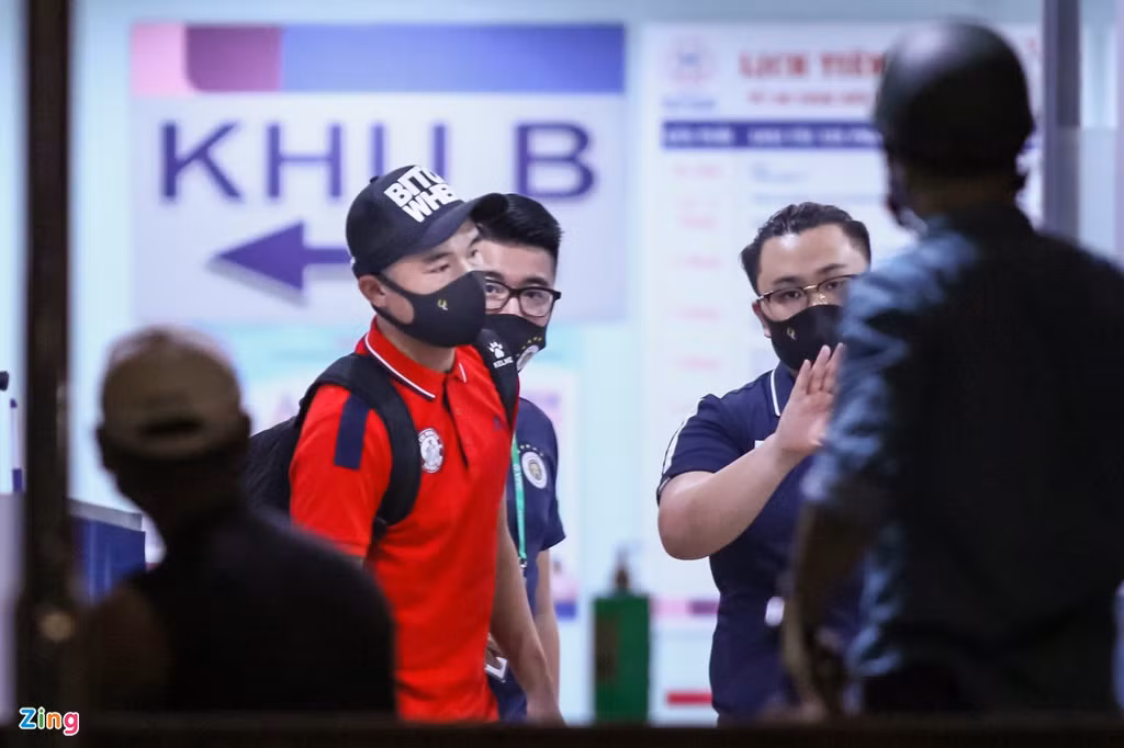 Sau trận đấu, Ngô Hoàng Thịnh đã đến bệnh viện để xin lỗi, hỏi thăm Hùng Dũng. Trước đó, anh cũng làm điều này ngay trên xe cấp cứu.