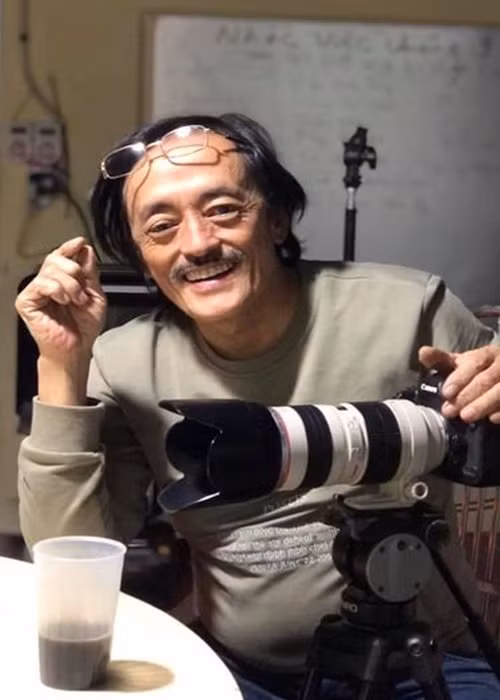 Anh còn đăng tải hình ảnh làm nhiếp ảnh gia.