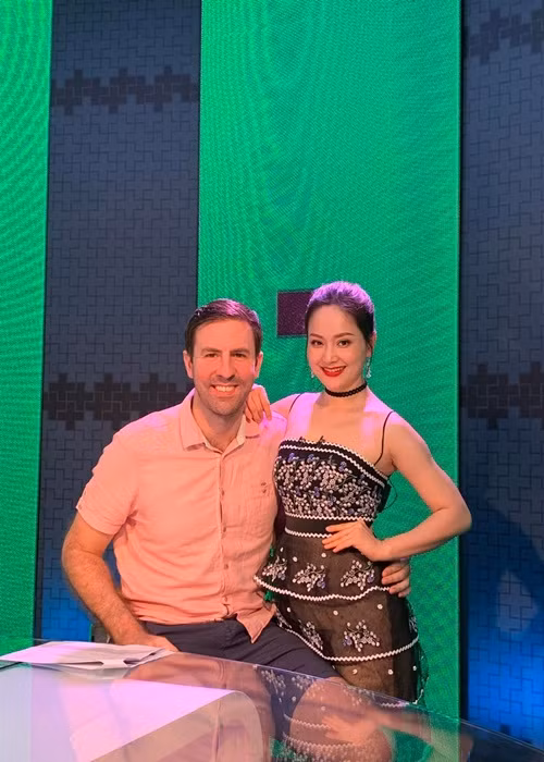 Lan Phương chia sẻ trên VTC rằng cô may mắn vì hai vợ chồng rất hợp nhau.