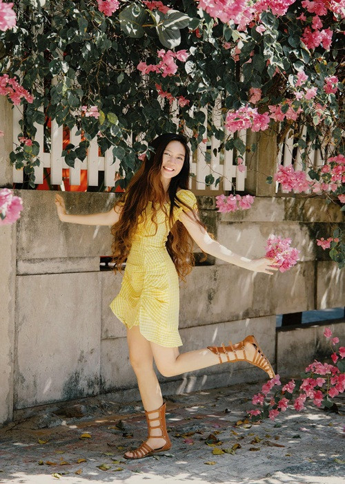 Xinh đẹp, giỏi giang, Minh Hà được xem là một trong những cô vợ "vàng" của showbiz Việt.