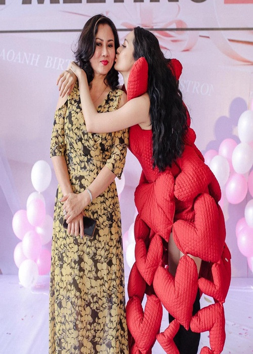 Bảo Anh cho biết, mẹ của cô là người phụ nữ quá giỏi giang.