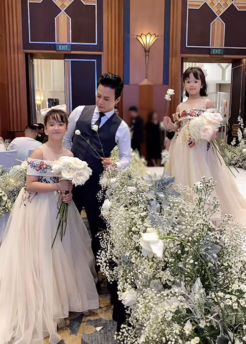 Bé Nhím được nhiều người cho rằng thừa hưởng các nét đẹp từ bố.