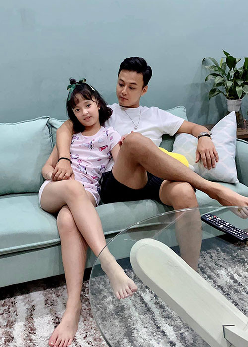 5 năm sau khi rời "Bố ơi, mình đi đâu thế?", con gái Hồng Đăng đã lớn phổng phao.