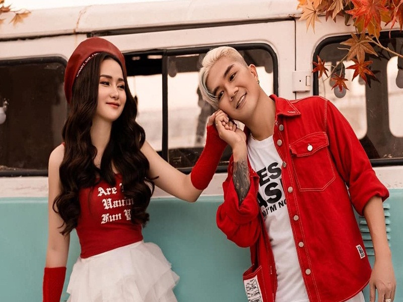 Đến tháng 10/2020, Khánh Đơn và Huỳnh Như tổ chức đám cưới. Cặp đôi có con gái chung vào tháng 9/2019.