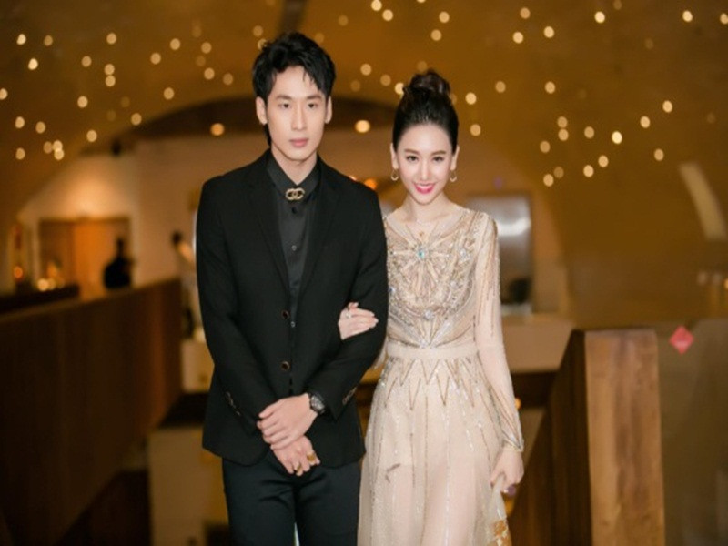 Sau “Anh cứ đi đi”, Tuấn Trần có cơ hội đóng chung với Hari Won trong web drama “Thiên ý”, “Gia đình mén”. Nam diễn viên cho biết, sau "Thiên ý", anh được quản lý của Hari Won nhận vào công ty. Ảnh: Dân Việt