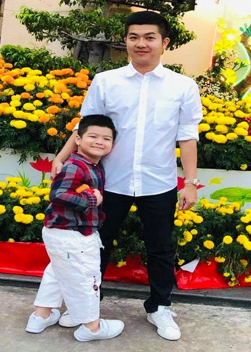 Nhật Kim Anh vừa chia sẻ trên Ngôi sao, gia đình chồng cũ không còn gây khó khăn cho cô việc thăm con trai. Nữ diễn viên dự định đến khi con nghỉ hè, cô và chồng cũ sẽ bàn bạc chi tiết việc lựa chọn môi trường sống tốt nhất cho con.