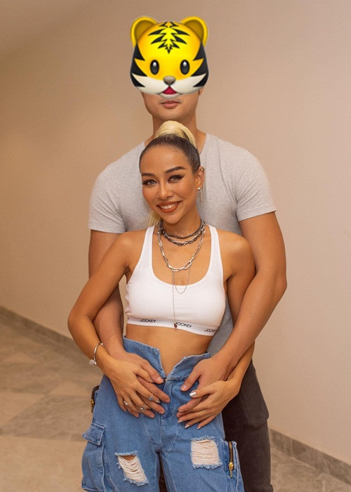 Năm 2019, sang Australia lưu diễn, Thảo Trang gặp và yêu một chàng trai Việt kiều làm về bất động sản. Chia sẻ trên Vnexpress, nữ ca sĩ cho hay, người yêu lãng mạn, sống tình cảm, quan tâm chăm sóc cô và con trai.