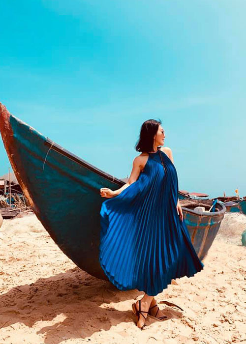 Về nước từ cuối năm 2020, Kỳ Duyên vừa chạy show vừa dành thời gian nghỉ dưỡng. Ngoài ra, bà mẹ hai con còn đi làm từ thiện.