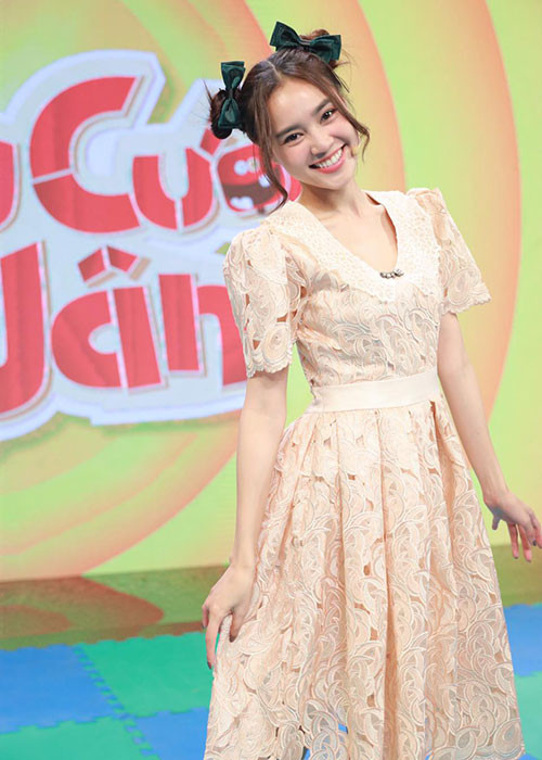 Lan Ngọc phủ sóng nhiều gameshow. Nhiều khán giả yêu mến cô bởi hình ảnh lầy lội trên truyền hình thực tế.